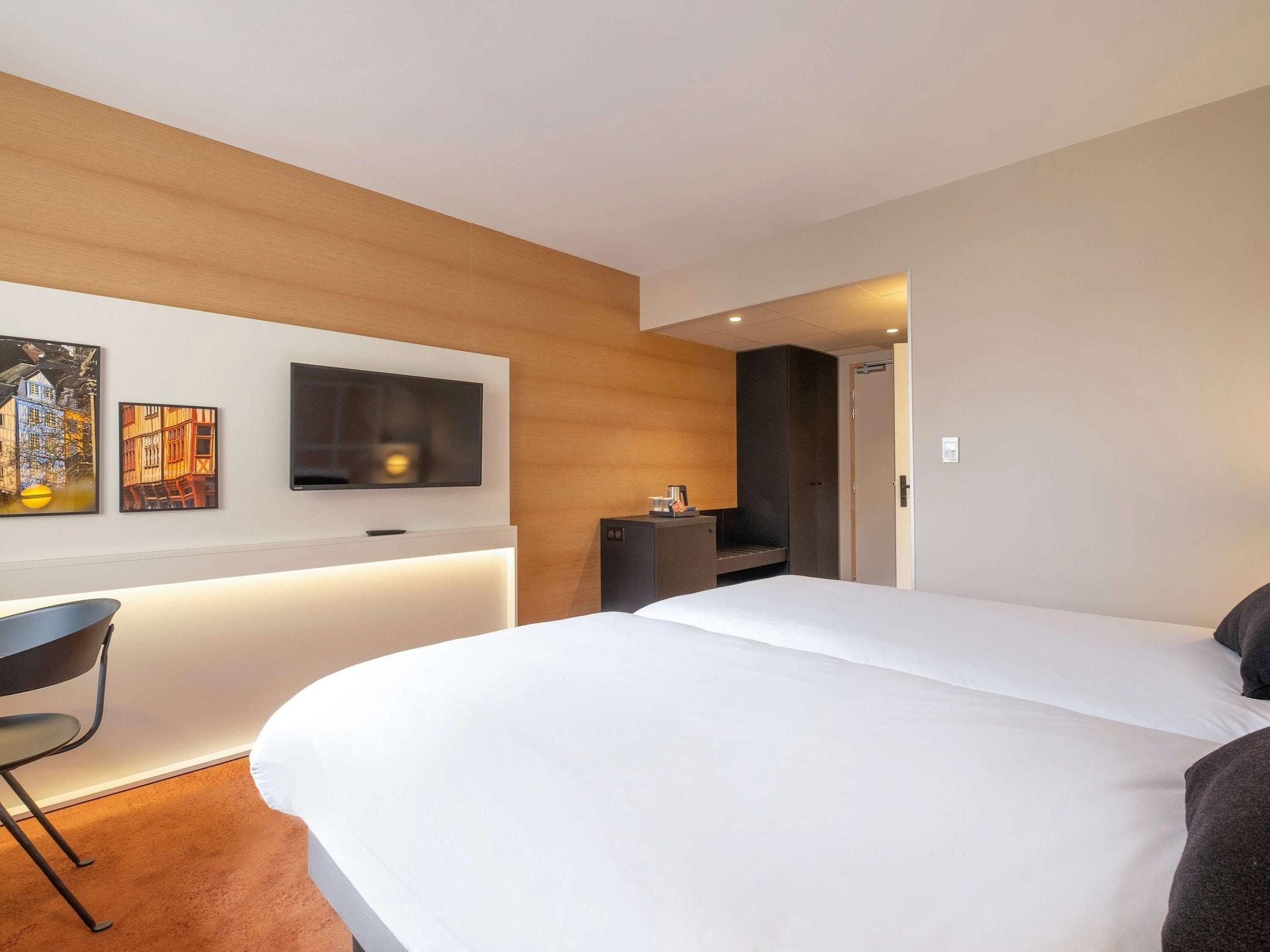 Mercure Rouen Centre Champ De Mars Екстериор снимка