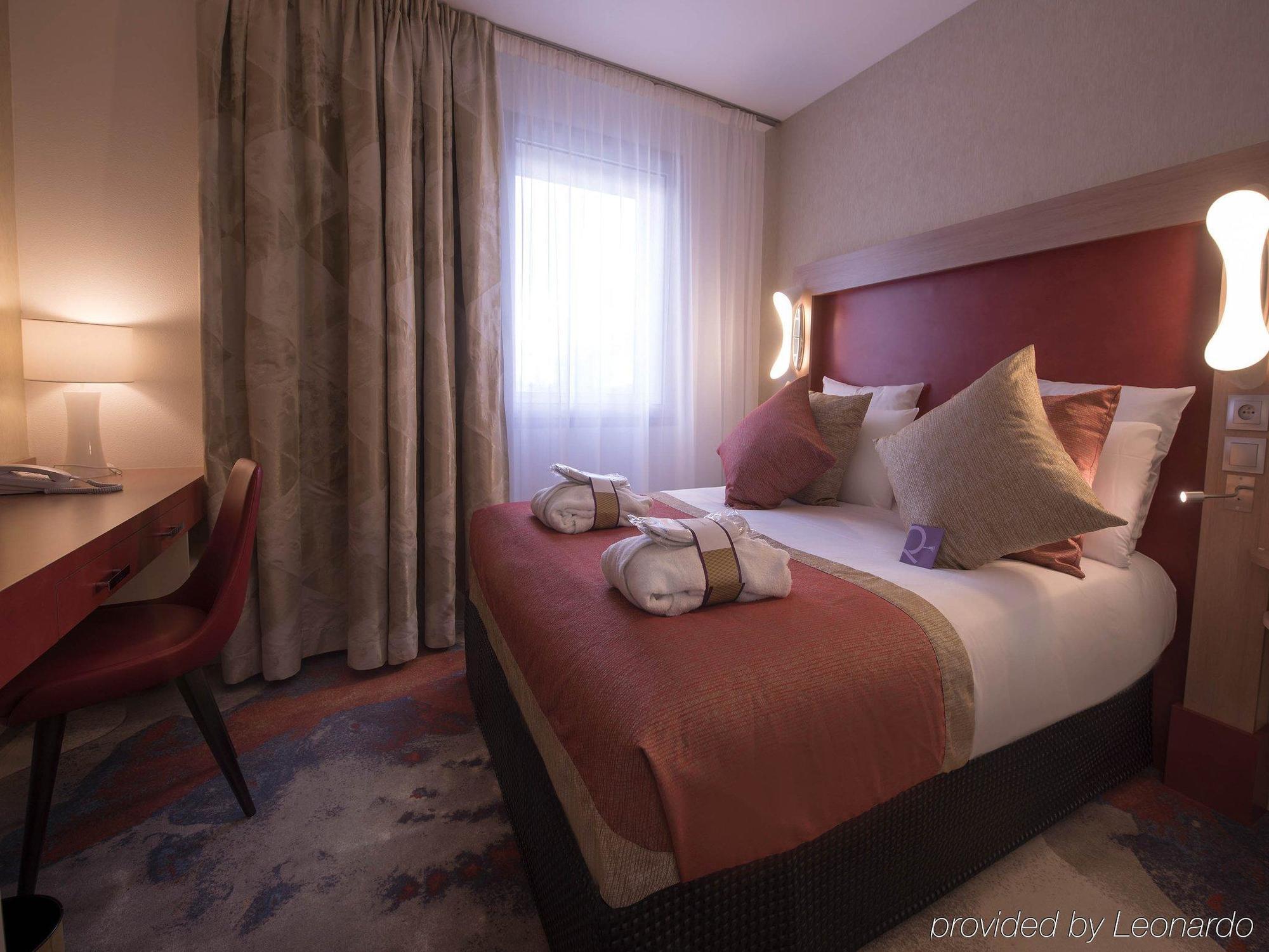 Mercure Rouen Centre Champ De Mars Екстериор снимка