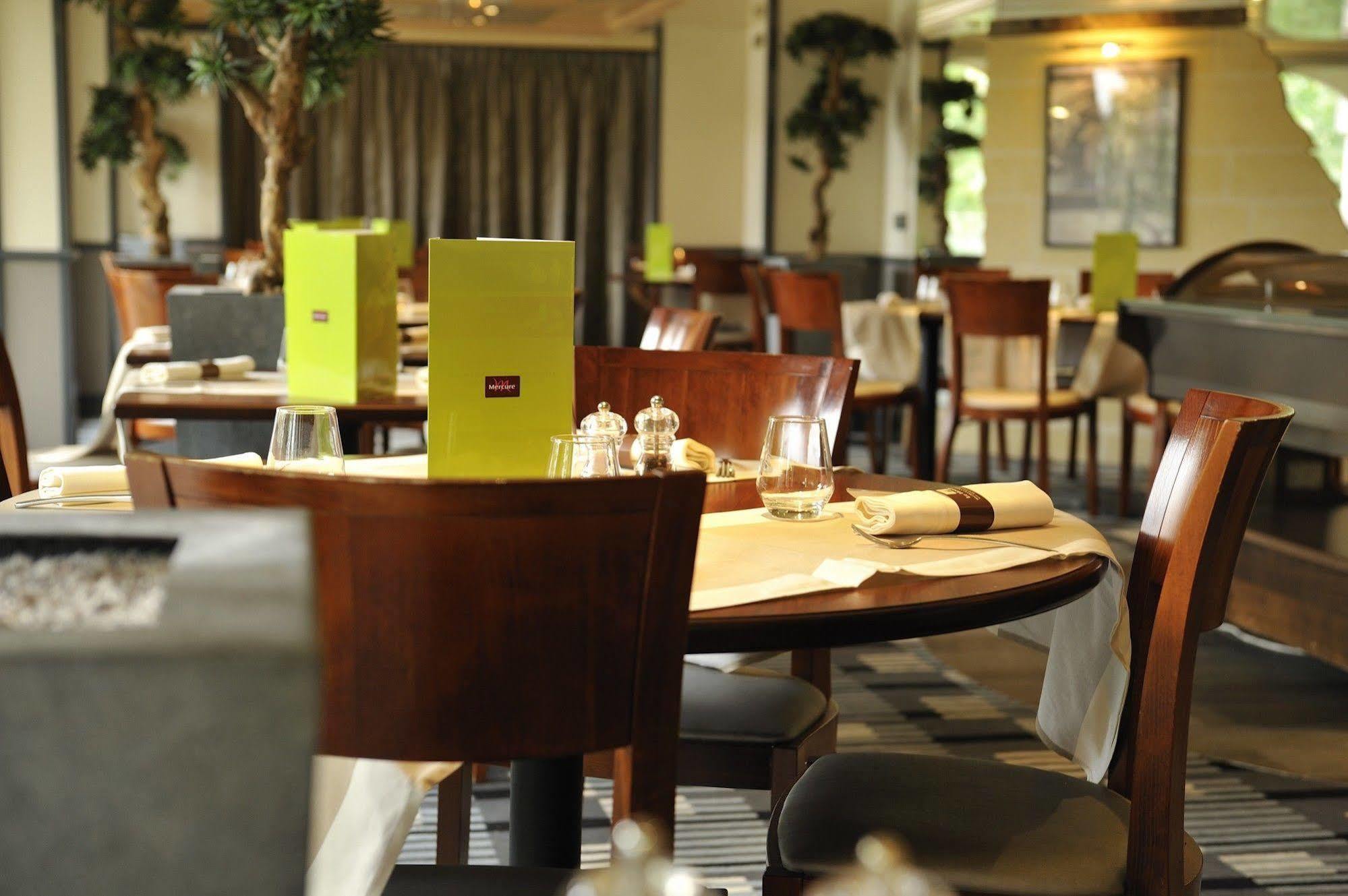 Mercure Rouen Centre Champ De Mars Екстериор снимка