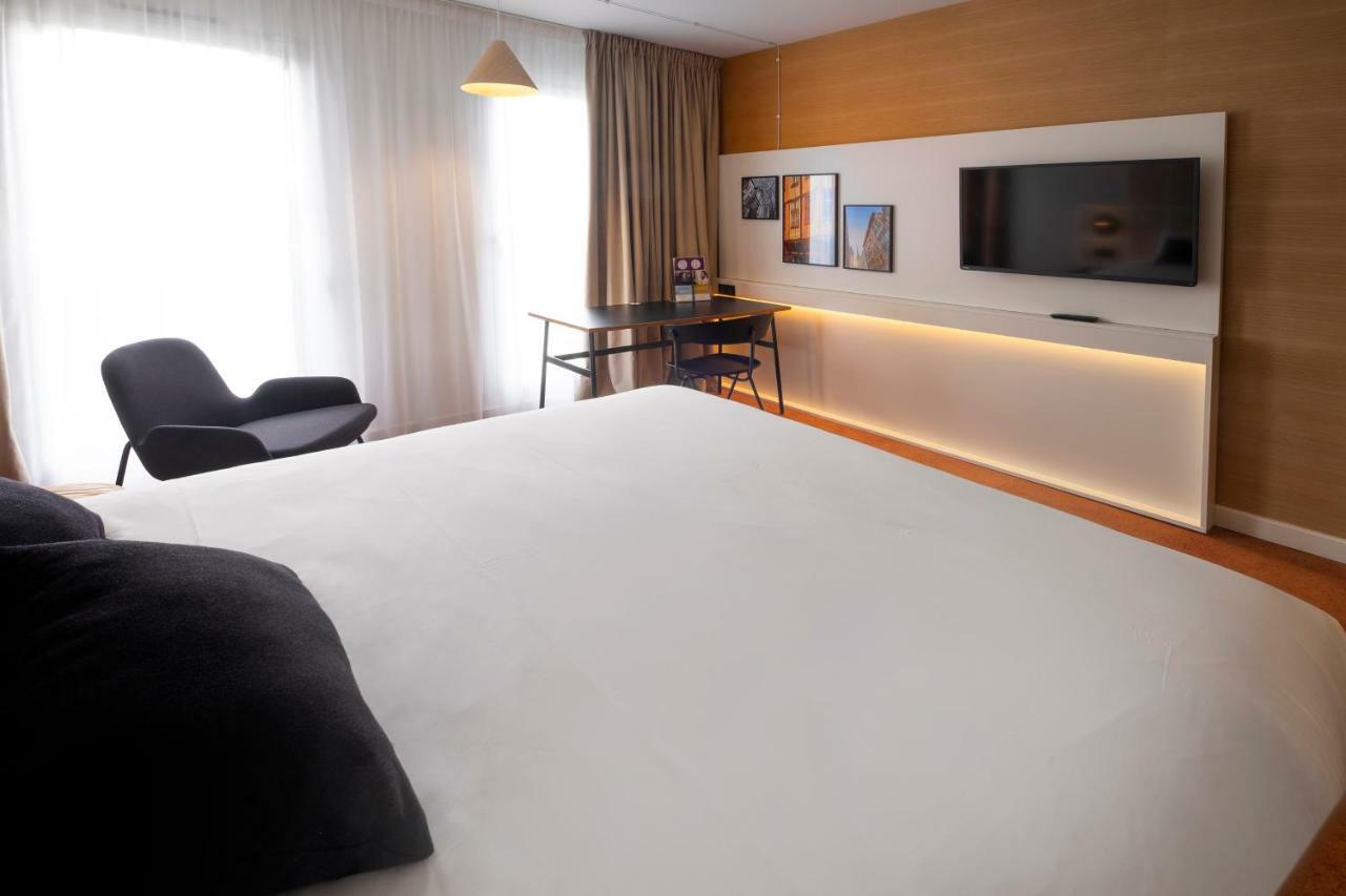 Mercure Rouen Centre Champ De Mars Екстериор снимка